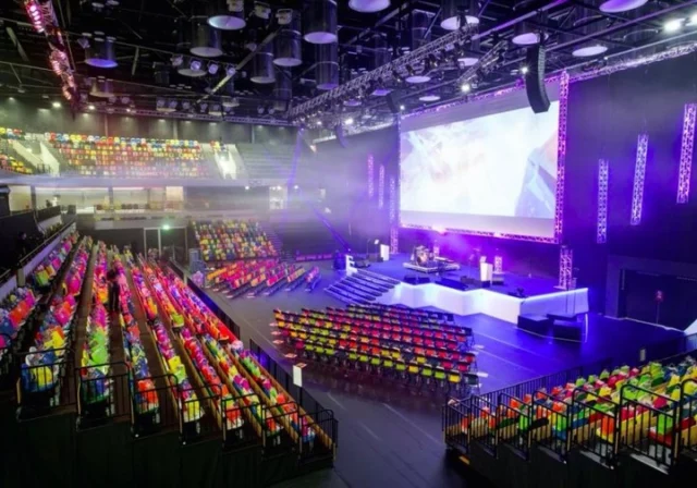 🎉 The iconic Copper Box Arena is buzzing with excitement this summer! From August 8 to September 3, dive into the extraordinary world of Gorillaz with the *House of Kong* exhibition,a one-of-a-kind immersive experience celebrating 25 years of the virtual band’s groundbreaking music and visuals. 🎨🎶 But that’s not all! Don’t miss the exclusive live shows where Gorillaz will perform their classic albums in full:
- Aug 29: Gorillaz 
- Aug 30: Demon Days 
- Sept 2: Plastic Beach 
- Sept 3: Mystery Show 

This is your chance to witness these legendary performances in the intimate yet electric atmosphere of Copper Box Arena. Tickets are on sale now! 🎟️🔥 #CopperBoxArena #HouseOfKong #GorillazLive #LondonEvents #MusicLovers